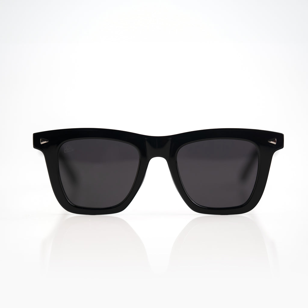 James Polarized Black